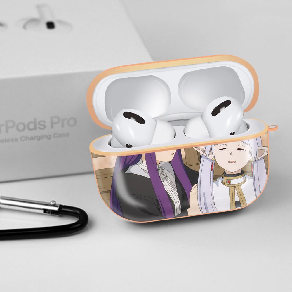 葬送のフリーレン Frieren 【AirPods Pro用】ハードシェル保護ケース｜耐衝撃・防指紋・カラビナ付き商品仕様