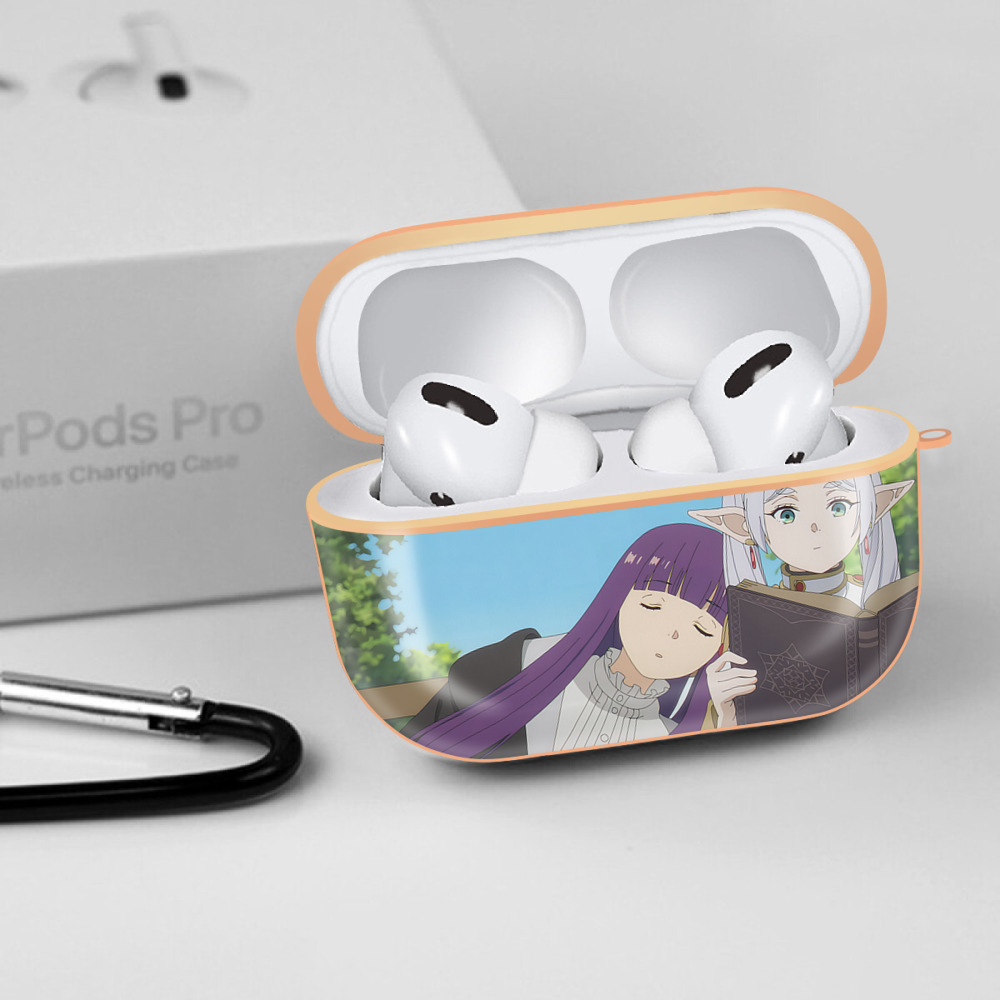 葬送のフリーレン Frieren 【AirPods Pro用】ハードシェル保護ケース｜耐衝撃・防指紋・カラビナ付き商品仕様