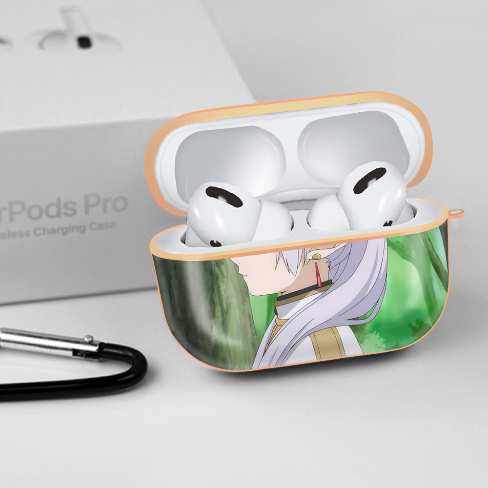 葬送のフリーレン Frieren 【AirPods Pro用】ハードシェル保護ケース｜耐衝撃・防指紋・カラビナ付き商品仕様