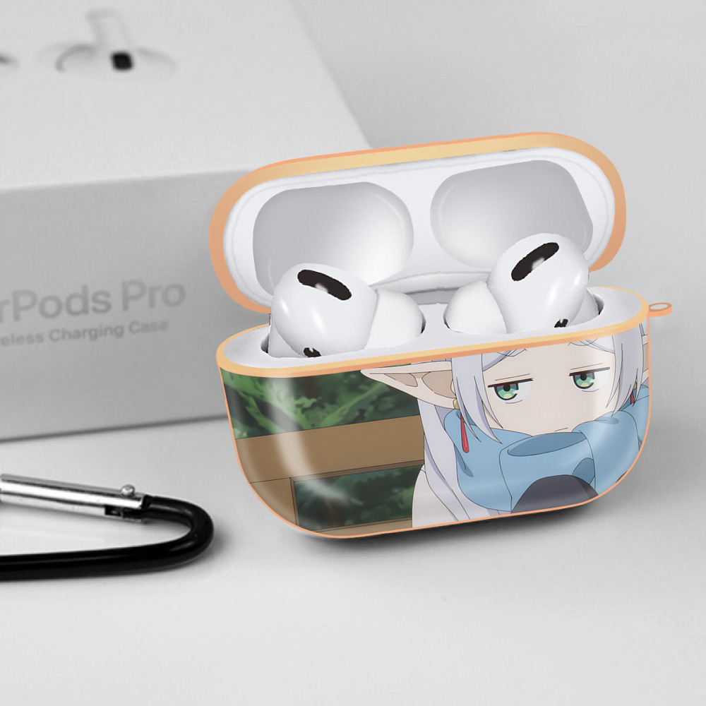 葬送のフリーレン Frieren 【AirPods Pro用】ハードシェル保護ケース｜耐衝撃・防指紋・カラビナ付き商品仕様