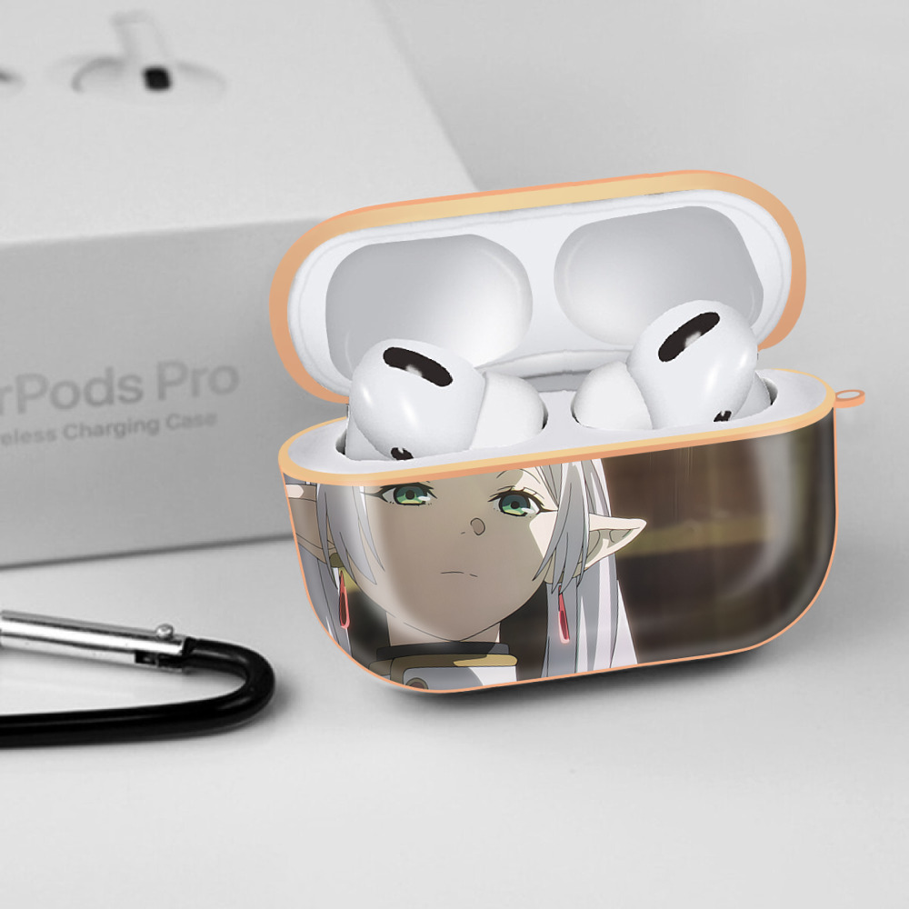葬送のフリーレン Frieren 【AirPods Pro用】ハードシェル保護ケース｜耐衝撃・防指紋・カラビナ付き商品仕様