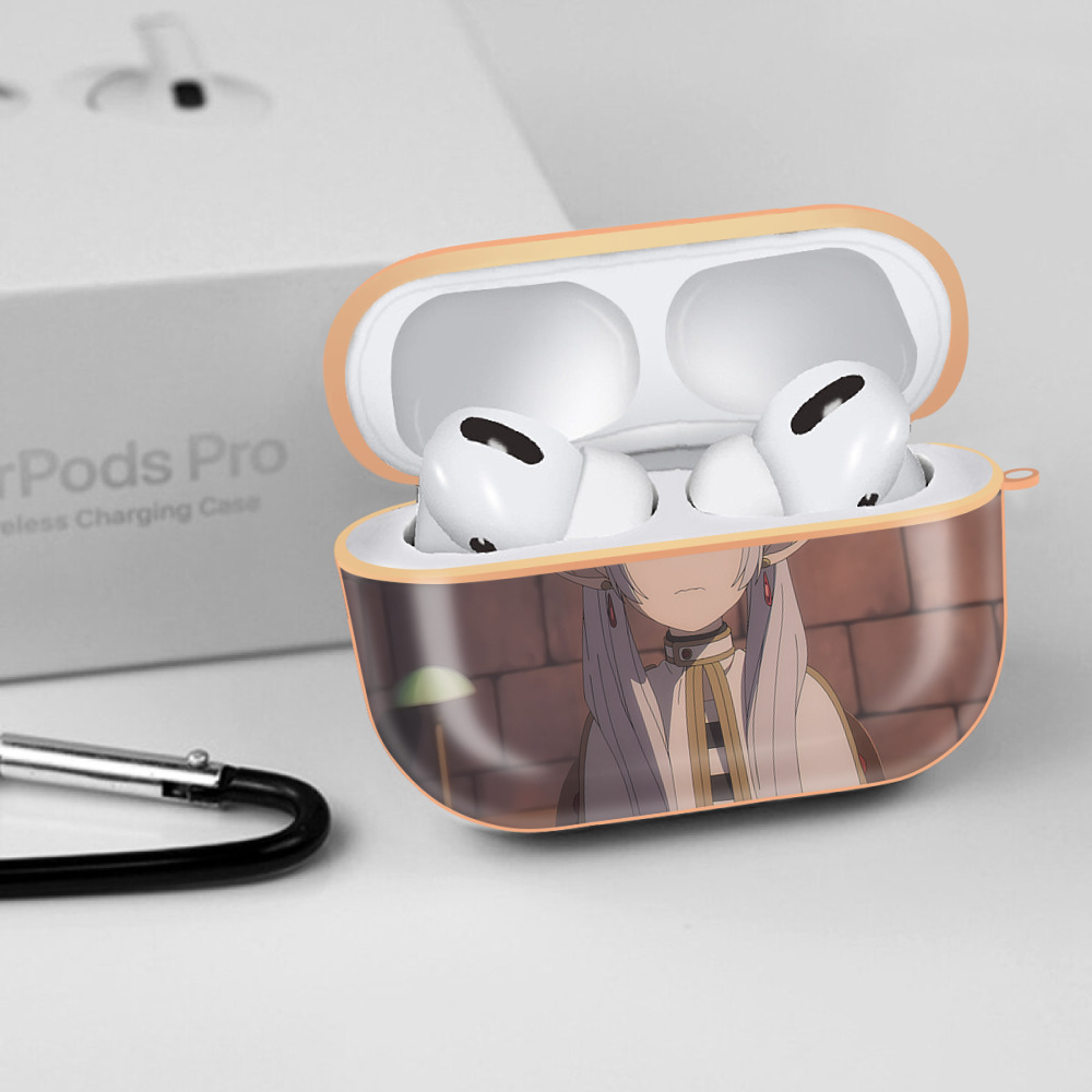 葬送のフリーレン Frieren 【AirPods Pro用】ハードシェル保護ケース｜耐衝撃・防指紋・カラビナ付き商品仕様