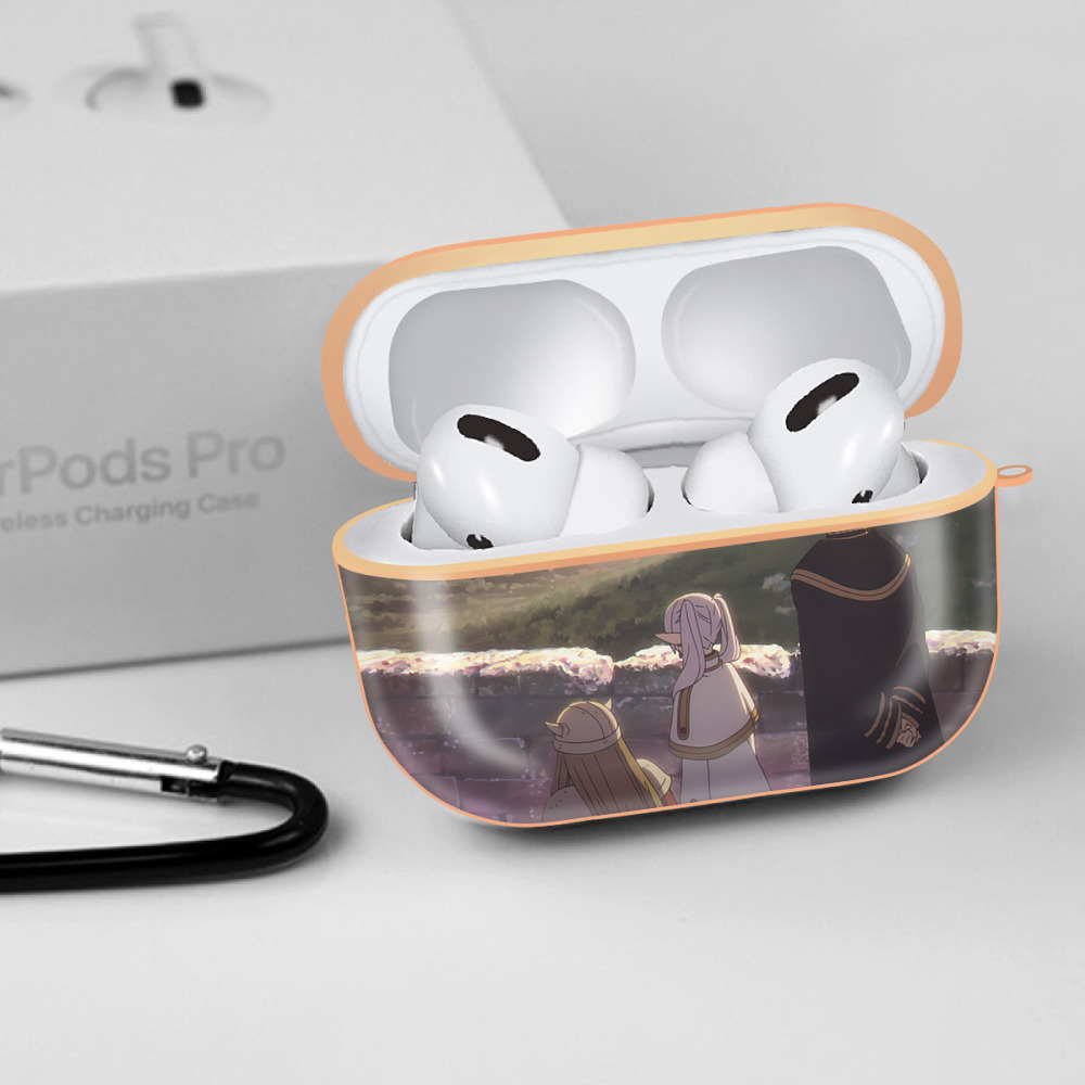 葬送のフリーレン Frieren 【AirPods Pro用】ハードシェル保護ケース｜耐衝撃・防指紋・カラビナ付き商品仕様