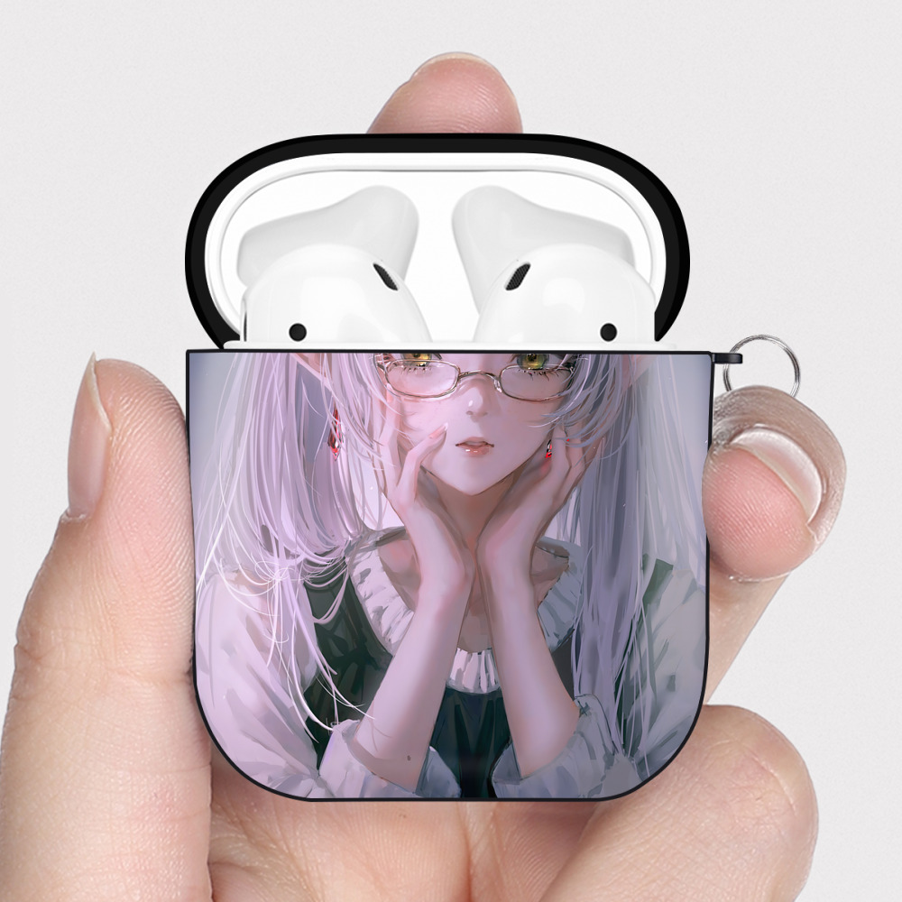 （画像用） 葬送のフリーレン Frieren AirPods 第2世代保護ケース ハードシェル ブラック 耐衝撃・防指紋・カラビナ付き