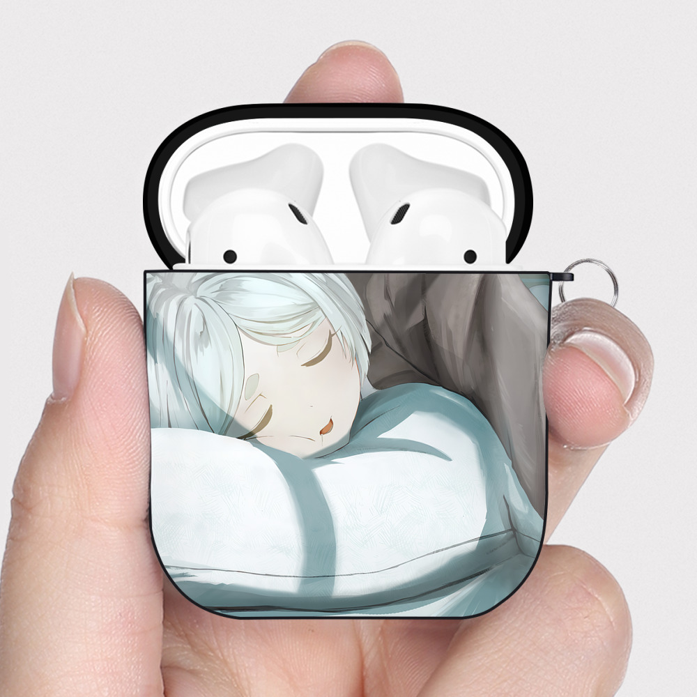 （画像用） 葬送のフリーレン Frieren AirPods 第2世代保護ケース ハードシェル ブラック 耐衝撃・防指紋・カラビナ付き