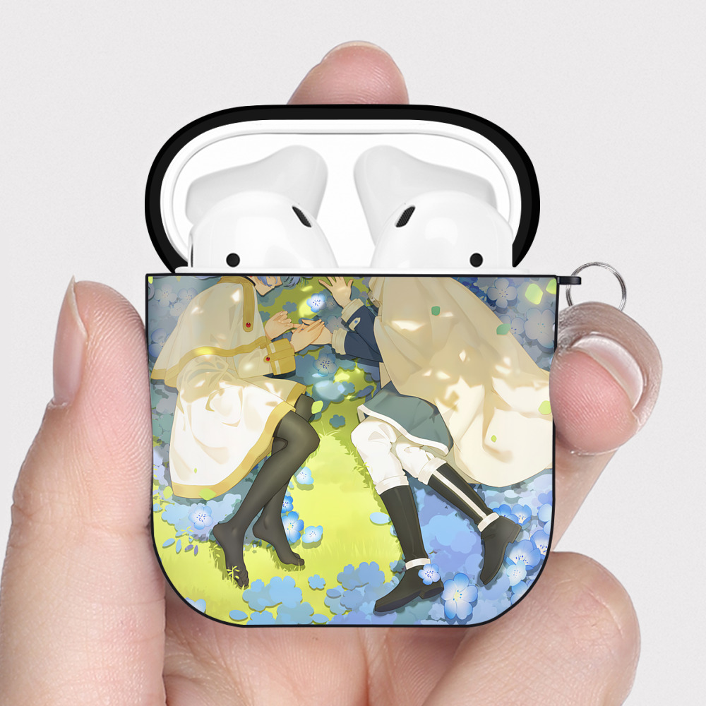 （画像用） 葬送のフリーレン Frieren AirPods 第2世代保護ケース ハードシェル ブラック 耐衝撃・防指紋・カラビナ付き