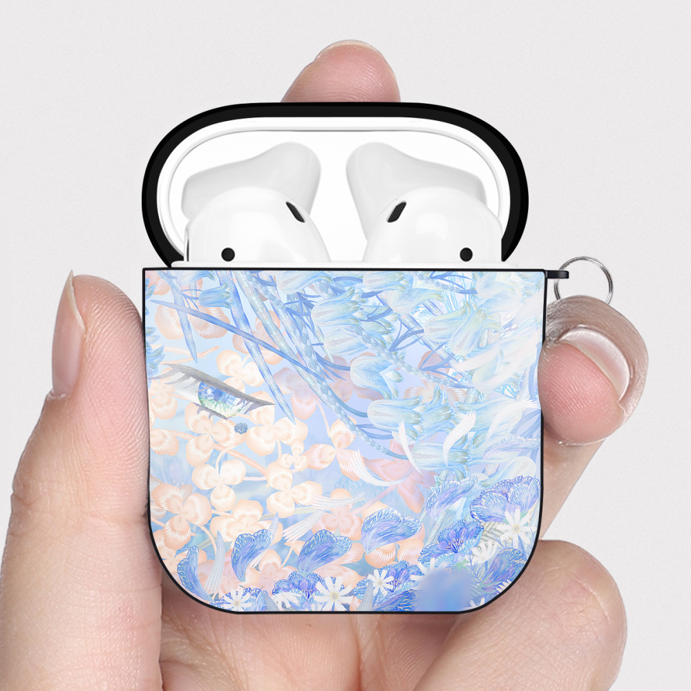（画像用） 葬送のフリーレン Frieren AirPods 第2世代保護ケース ハードシェル ブラック 耐衝撃・防指紋・カラビナ付き