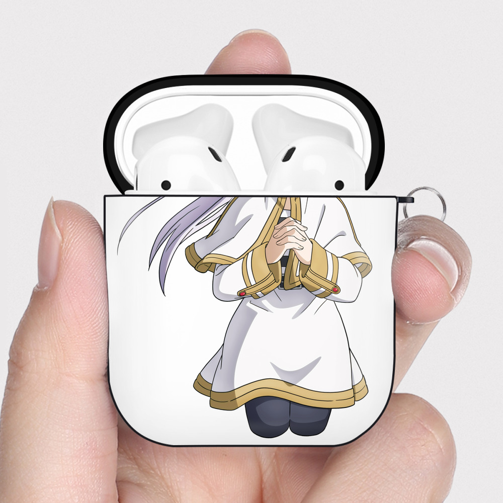 （画像用） 葬送のフリーレン Frieren AirPods 第2世代保護ケース ハードシェル ブラック 耐衝撃・防指紋・カラビナ付き