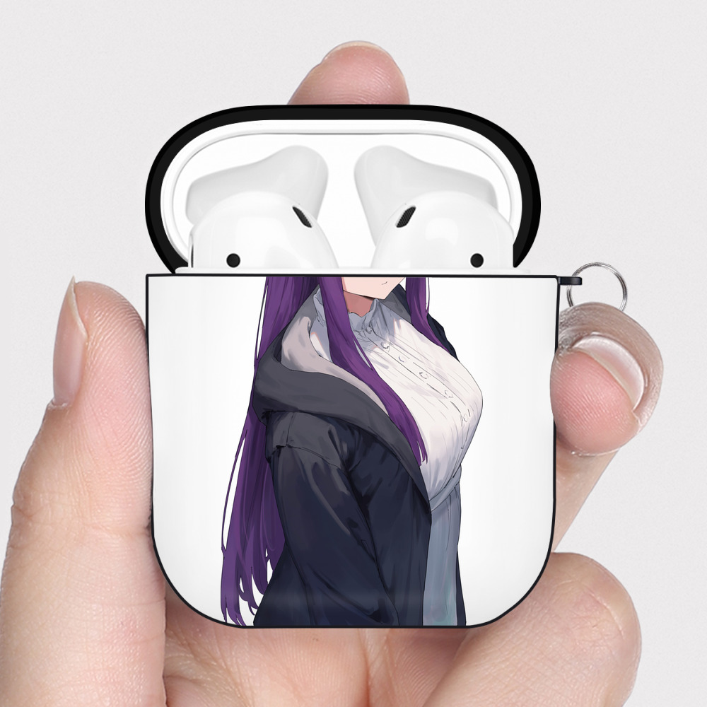 （画像用） 葬送のフリーレン Frieren AirPods 第2世代保護ケース ハードシェル ブラック 耐衝撃・防指紋・カラビナ付き