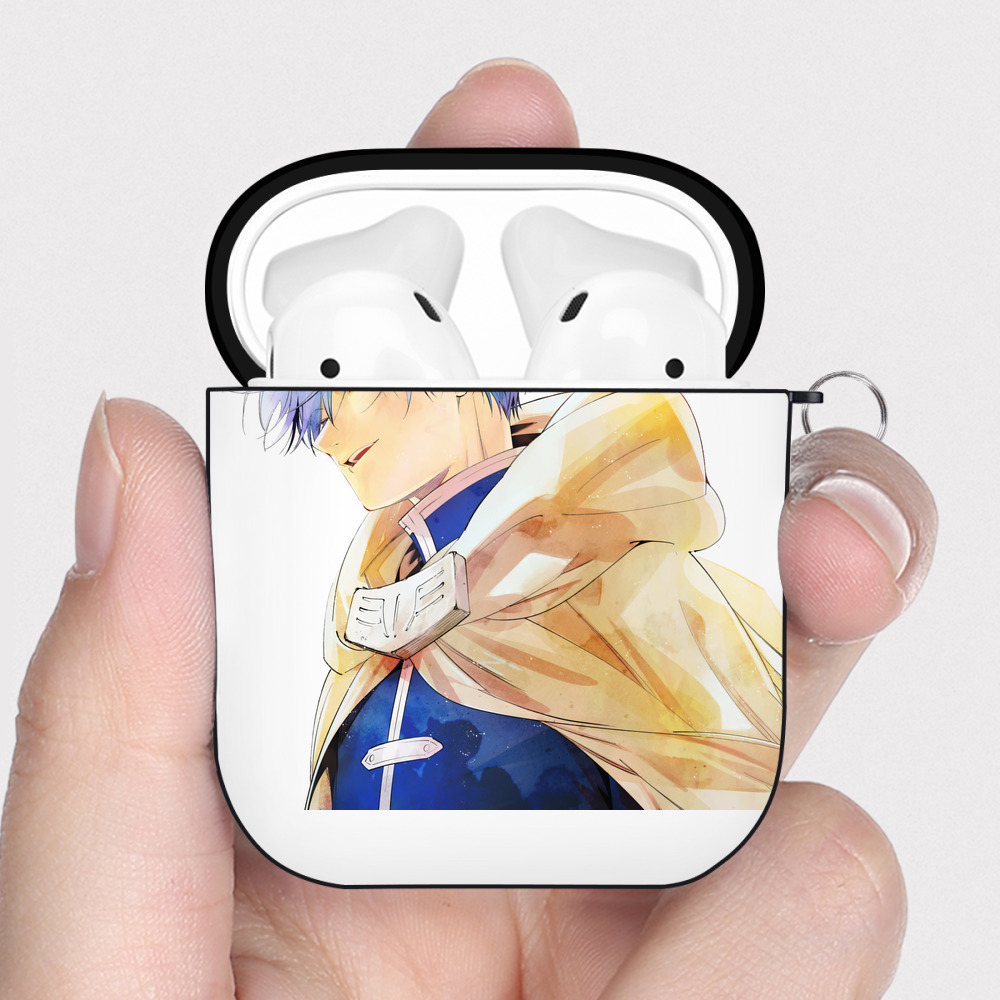 （画像用） 葬送のフリーレン Frieren AirPods 第2世代保護ケース ハードシェル ブラック 耐衝撃・防指紋・カラビナ付き