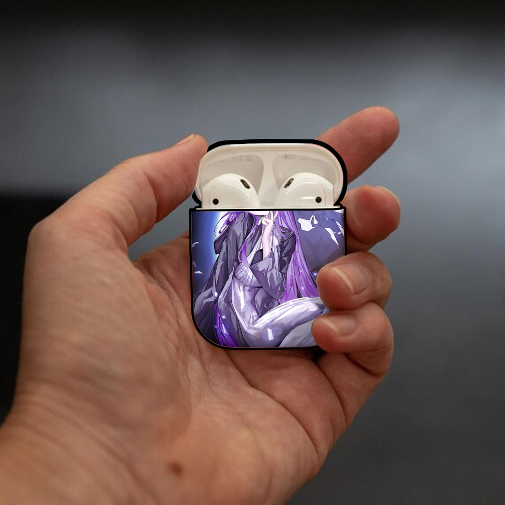 葬送のフリーレン Frieren AirPods 第2世代保護ケース ハードシェル ブラック 耐衝撃・防指紋・カラビナ付き