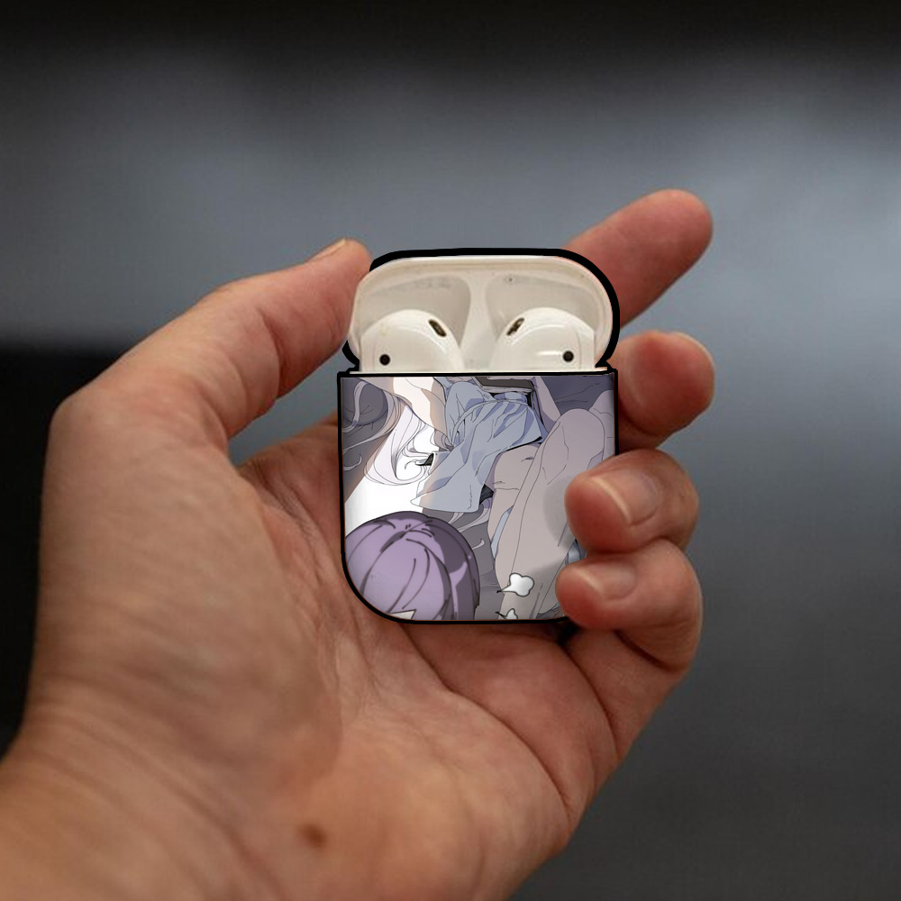 葬送のフリーレン Frieren AirPods 第2世代保護ケース ハードシェル ブラック 耐衝撃・防指紋・カラビナ付き
