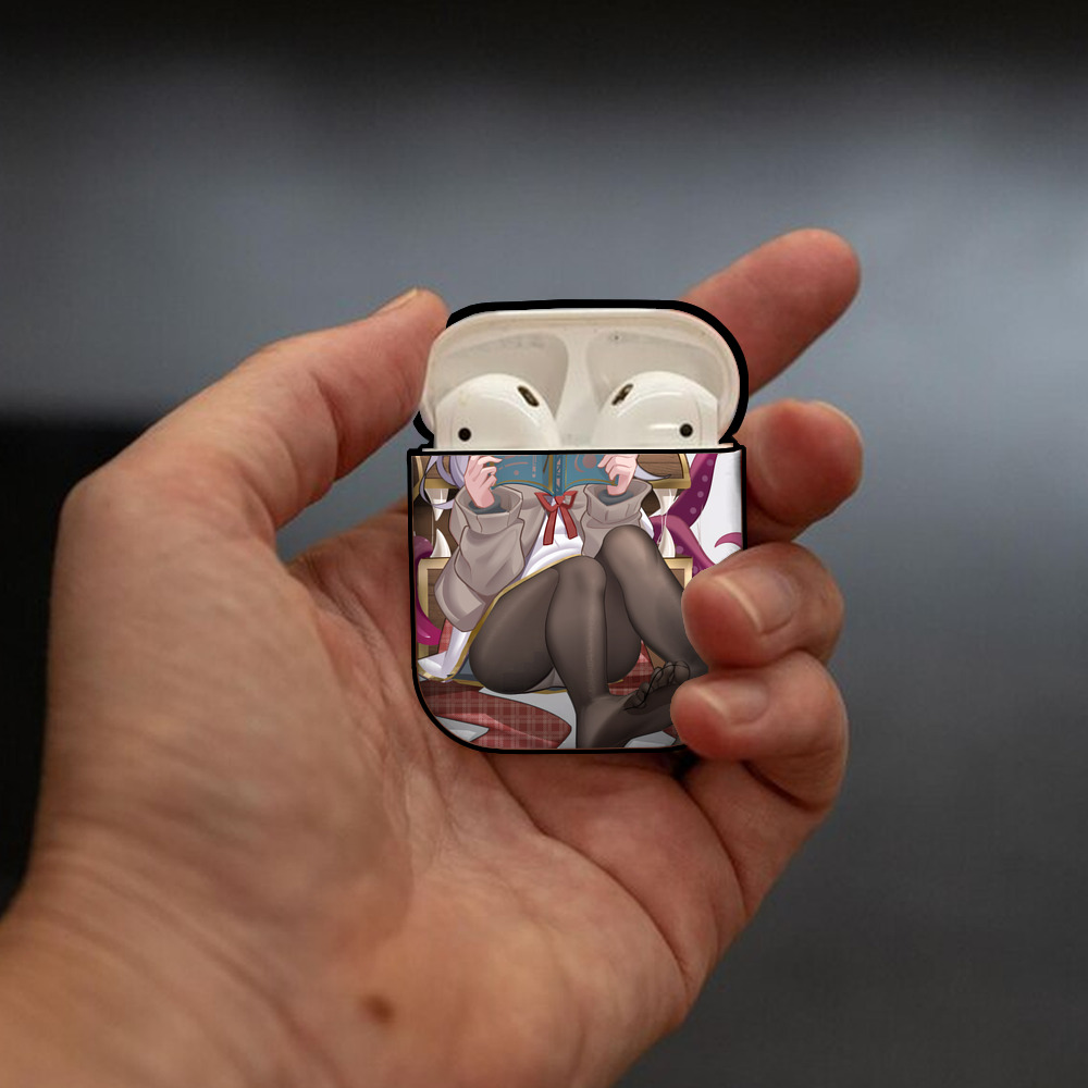 葬送のフリーレン Frieren AirPods 第2世代保護ケース ハードシェル ブラック 耐衝撃・防指紋・カラビナ付き