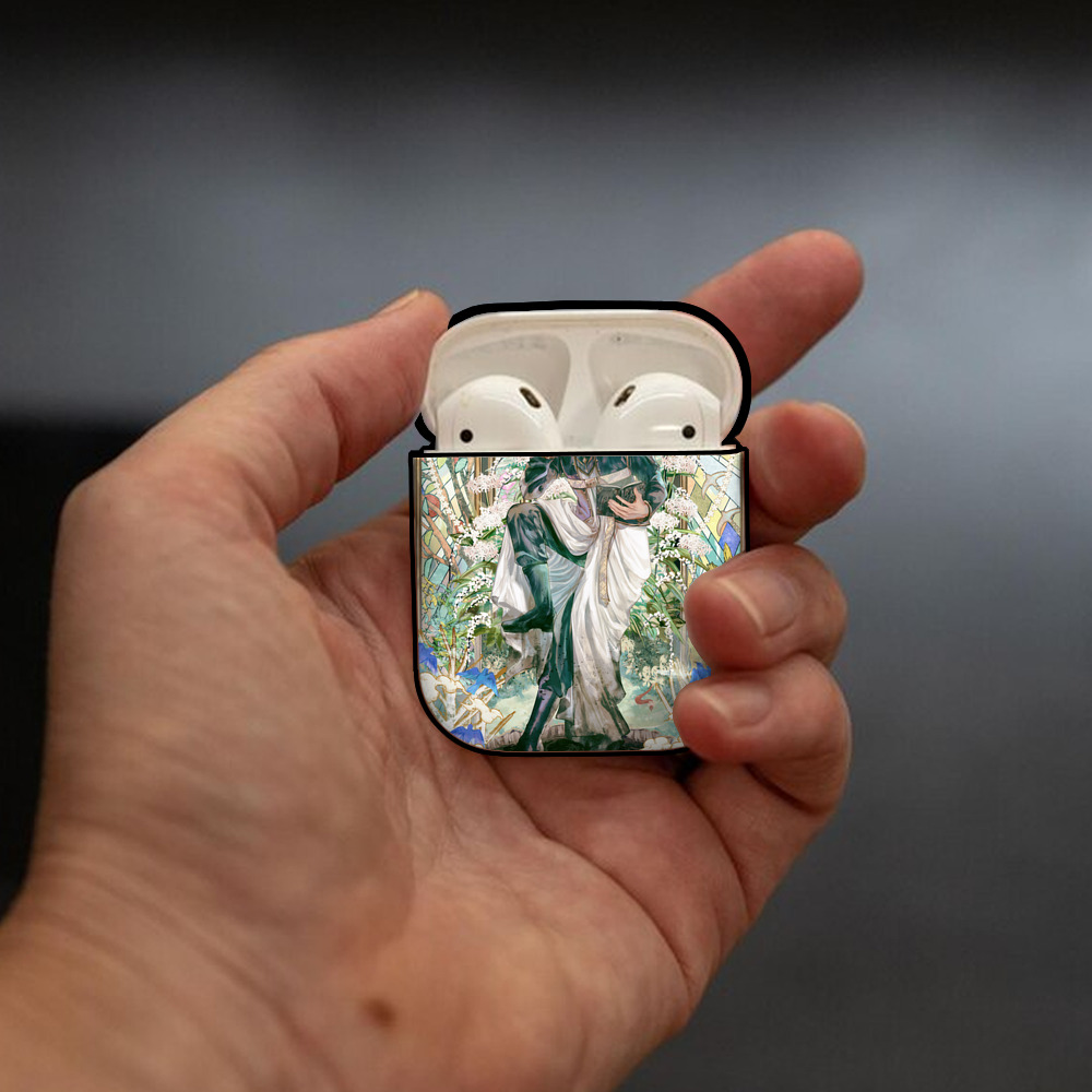 葬送のフリーレン Frieren AirPods 第2世代保護ケース ハードシェル ブラック 耐衝撃・防指紋・カラビナ付き