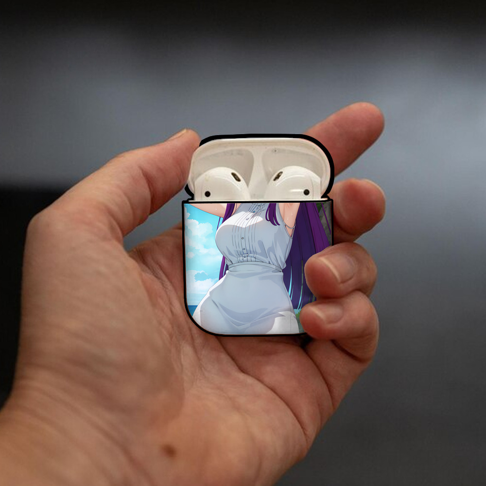 葬送のフリーレン Frieren AirPods 第2世代保護ケース ハードシェル ブラック 耐衝撃・防指紋・カラビナ付き