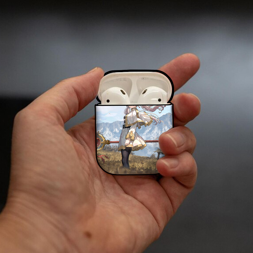 葬送のフリーレン Frieren AirPods 第2世代保護ケース ハードシェル ブラック 耐衝撃・防指紋・カラビナ付き