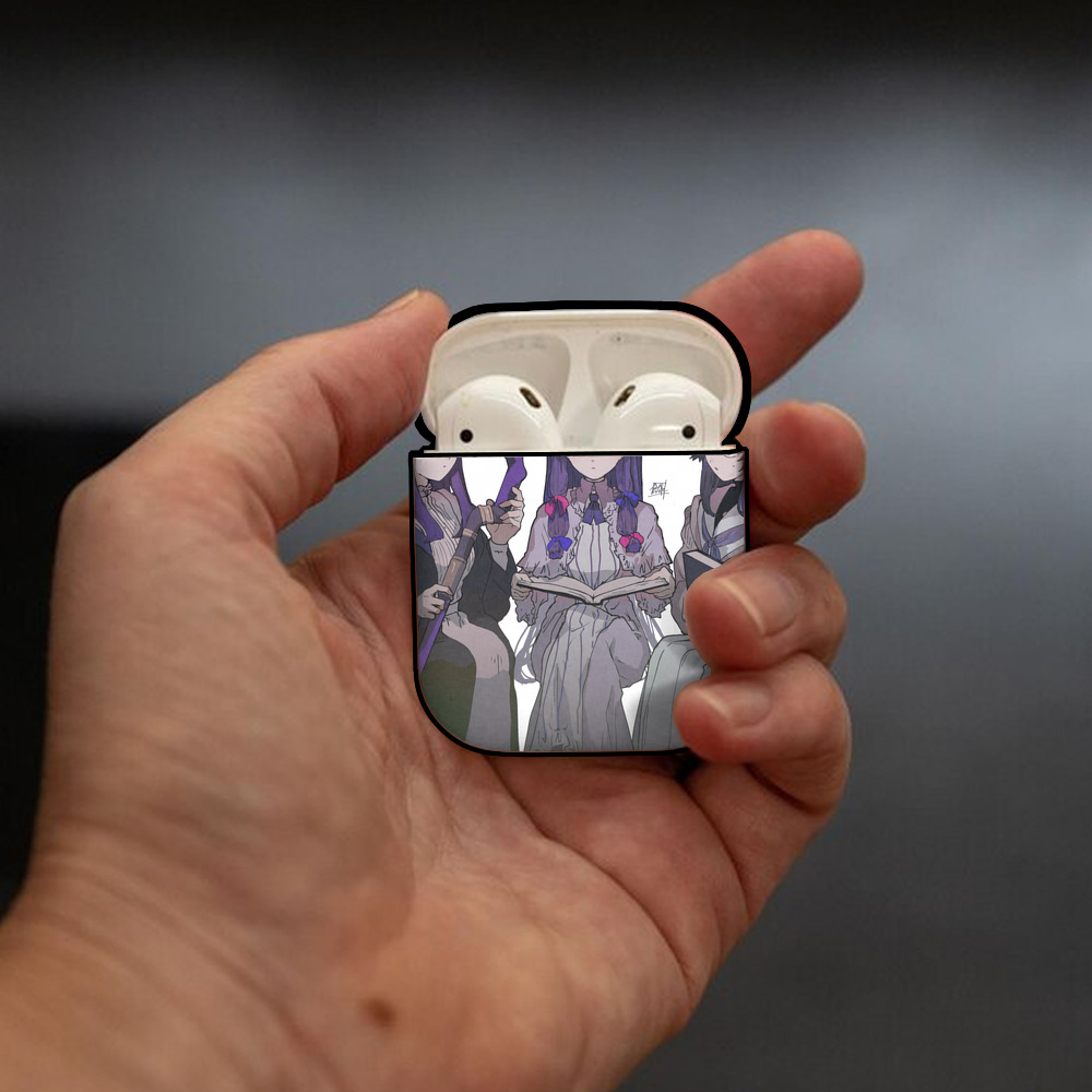 葬送のフリーレン Frieren AirPods 第2世代保護ケース ハードシェル ブラック 耐衝撃・防指紋・カラビナ付き
