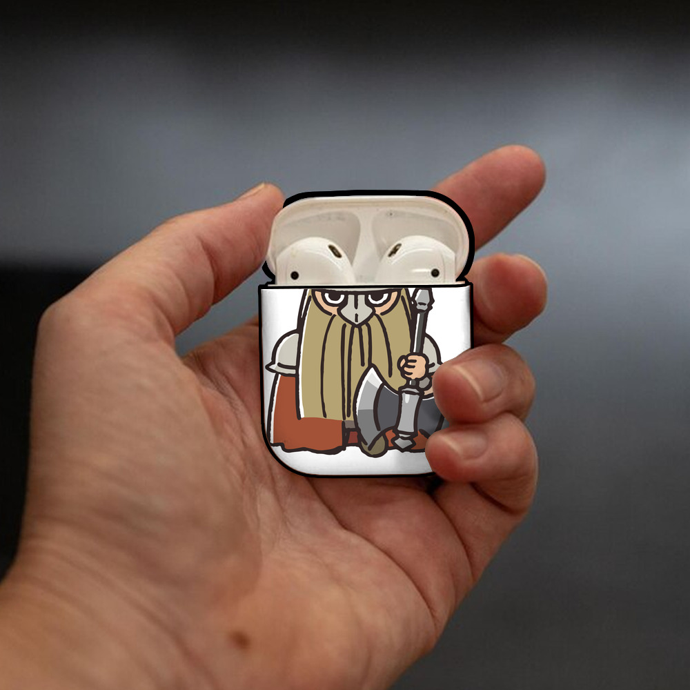 葬送のフリーレン Frieren AirPods 第2世代保護ケース ハードシェル ブラック 耐衝撃・防指紋・カラビナ付き